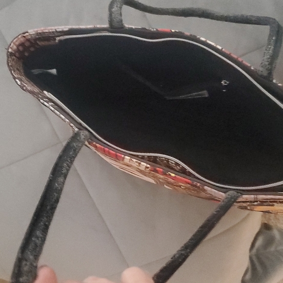 Tote Modern Anime Cartoon Style Moto Femme Fatale - Picture 6 of 9